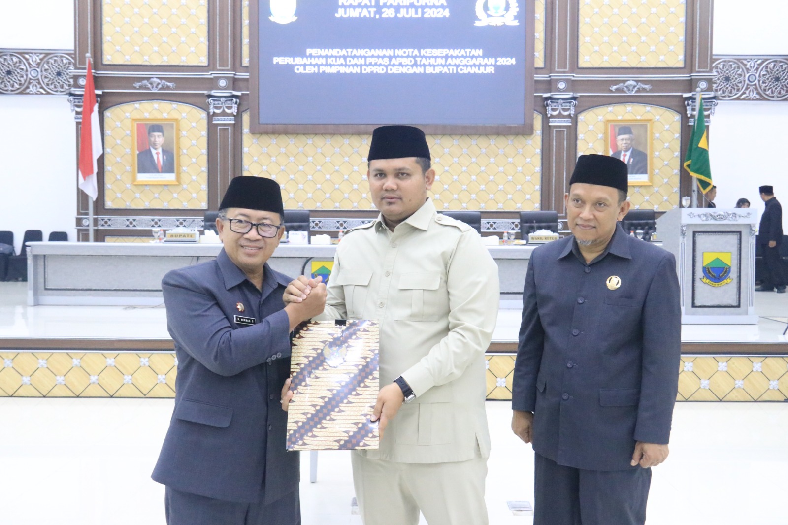 Rapat Paripurna Dewan Perwakilan Rakyat Daerah Kabupaten Cianjur